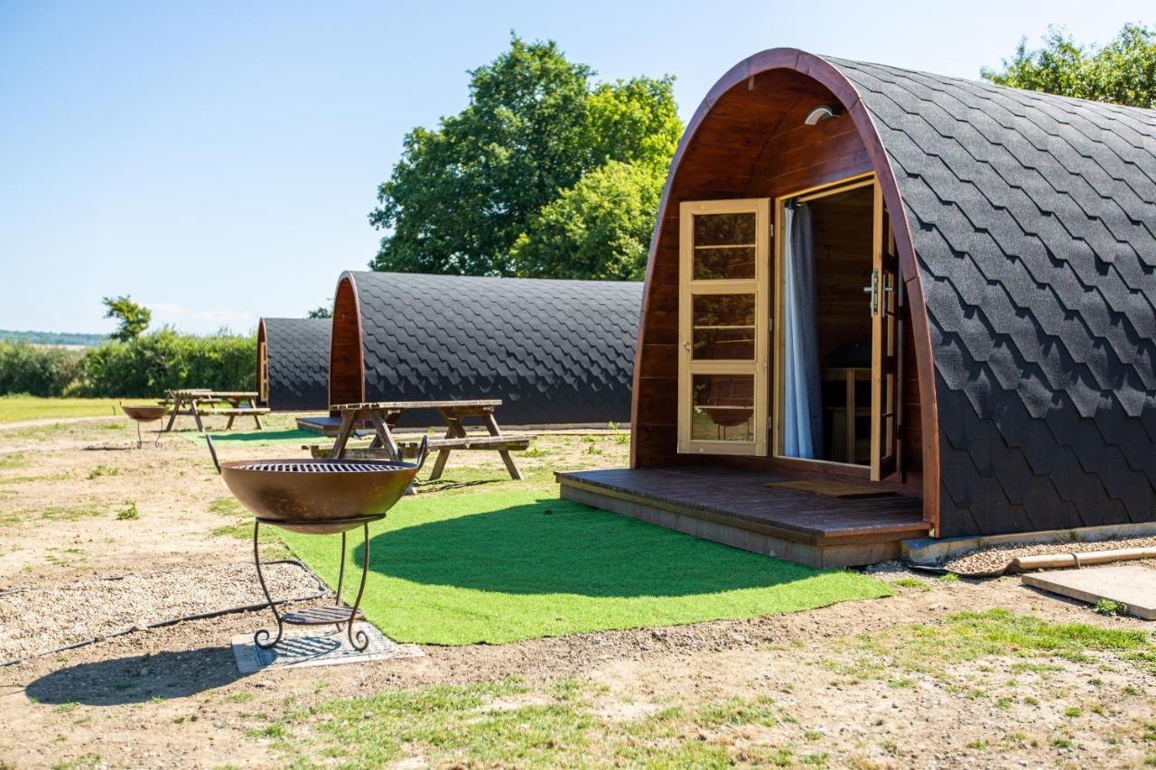 The Woolpack Glamping Hotel เมดสโตน ภายนอก รูปภาพ